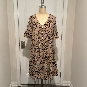 Leopard spotted v neck tiered dress